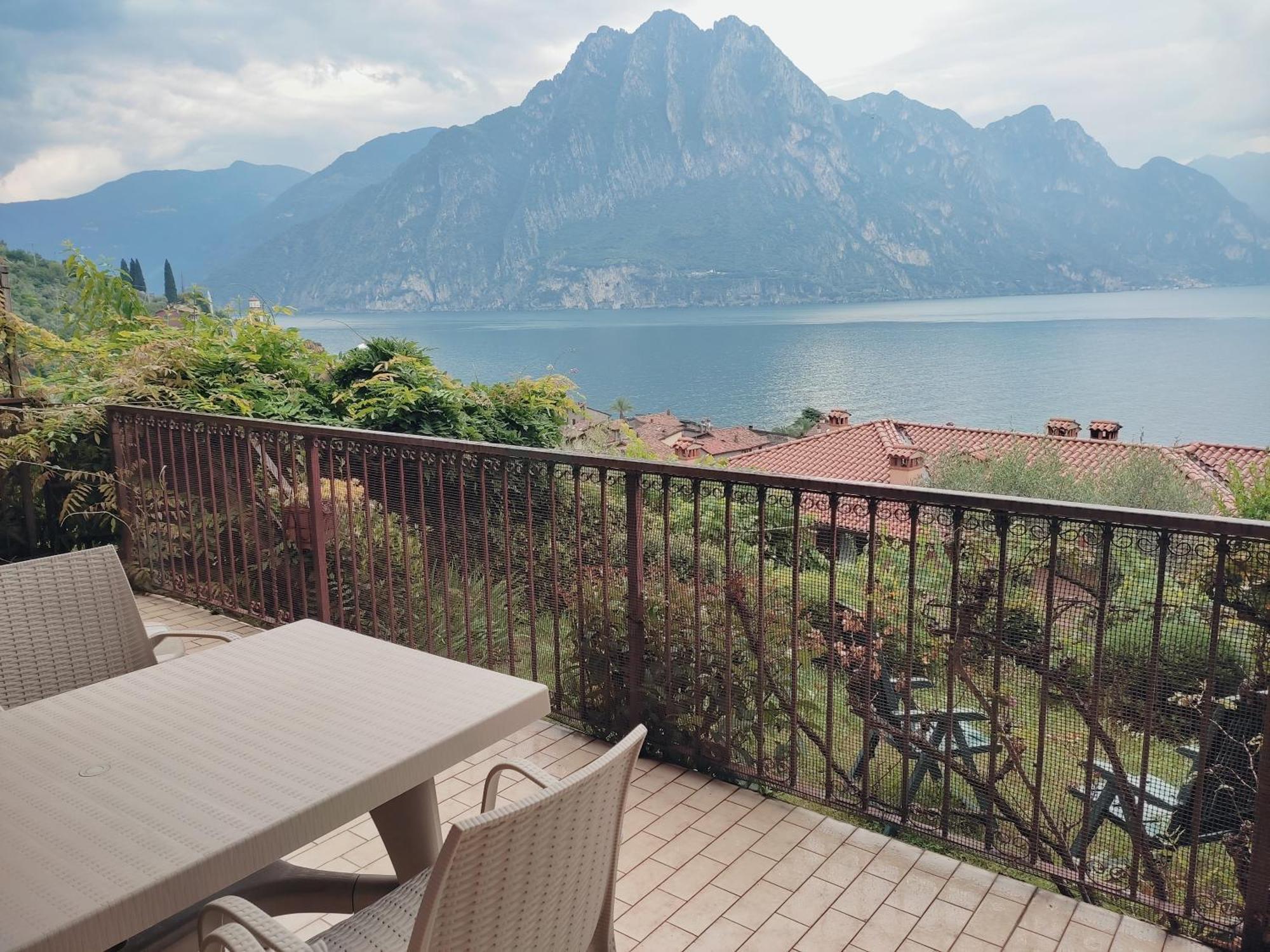 Iseolakerental - Riva House Riva di Solto Exterior photo